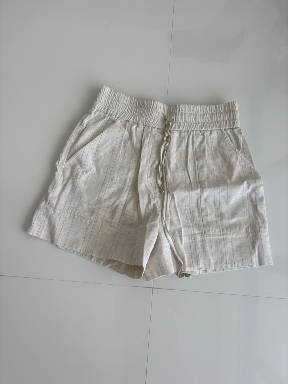 Lorena Antoniazzi Cream Drawstring Linen-Blend Shorts